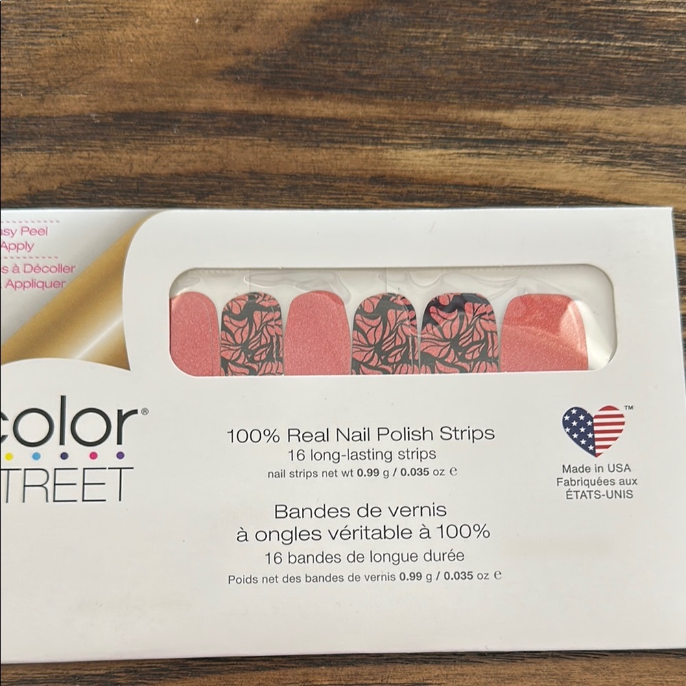 Wing it On - Color Street Coral and Black Nail Polish Strips